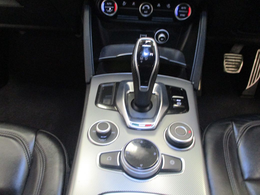 2021 Alfa Romeo Stelvio