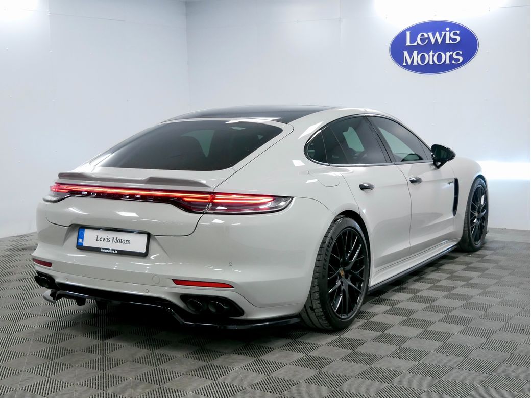 2021 Porsche Panamera