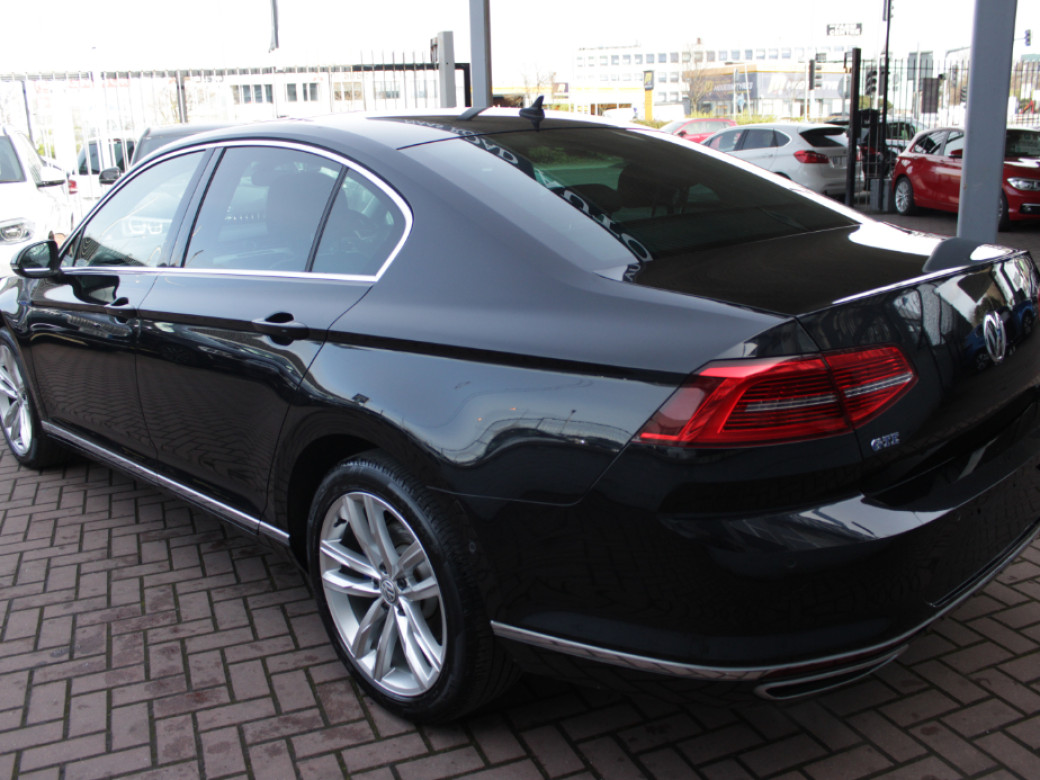 2016 Volkswagen Passat