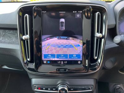 2023 Volvo C40