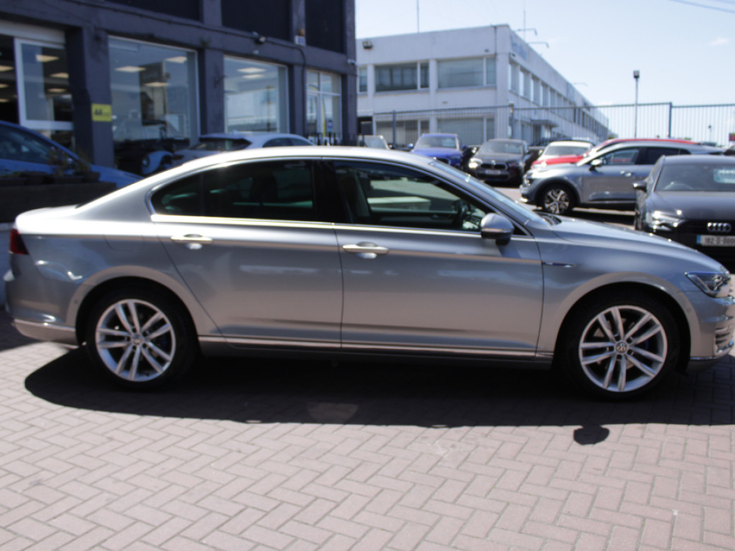 2016 Volkswagen Passat