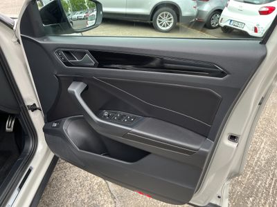 2024 Volkswagen T-Roc