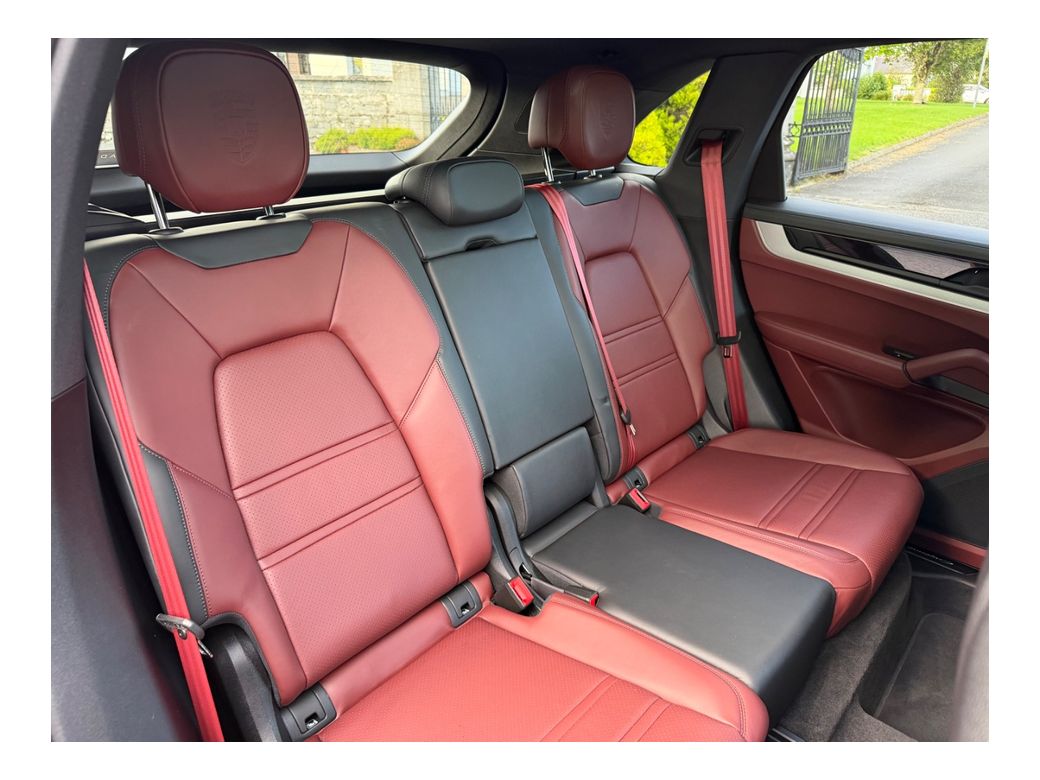 2024 Porsche Cayenne