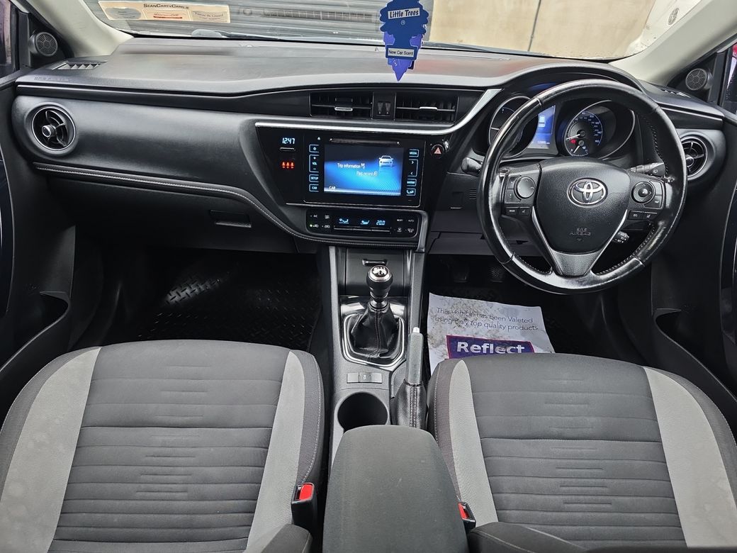 2017 Toyota Auris