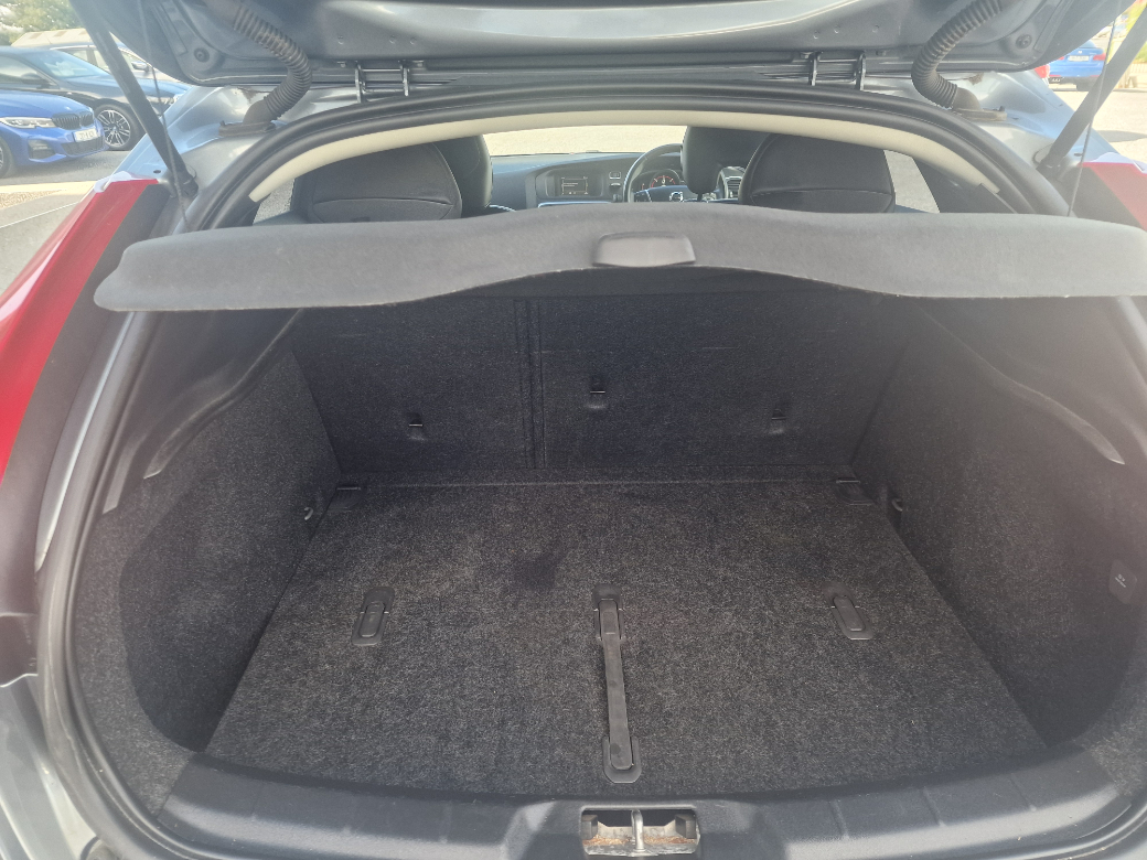 2018 Volvo V40