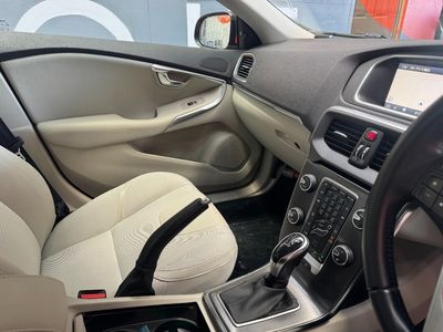 2014 Volvo V40