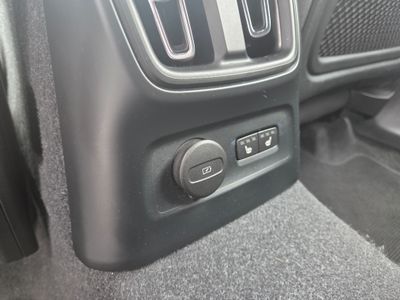 2023 Volvo XC40