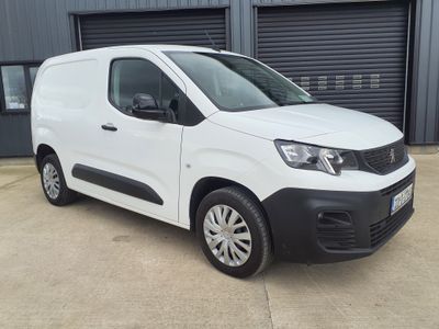 2022 Peugeot Partner