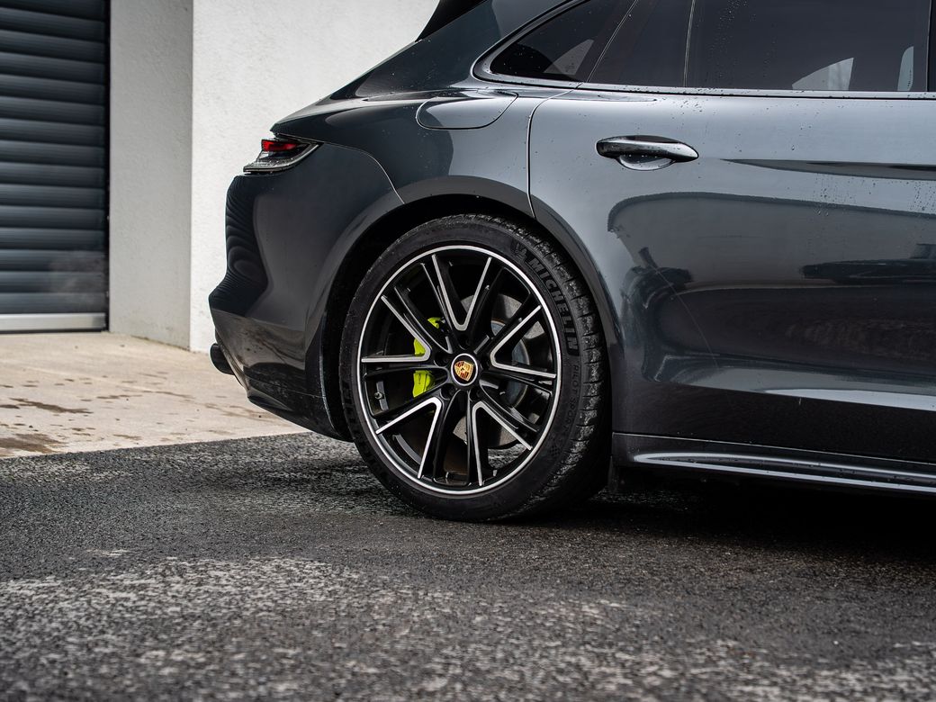 2023 Porsche Panamera