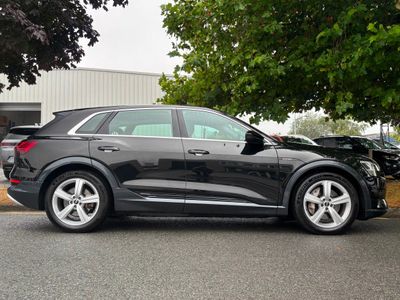 2022 Audi e-tron