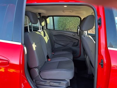 2017 Ford Grand C-Max