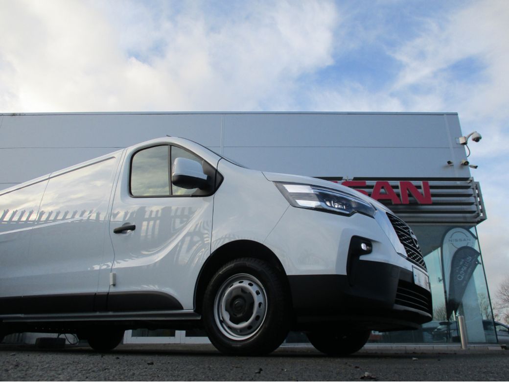 2025 Nissan Primastar
