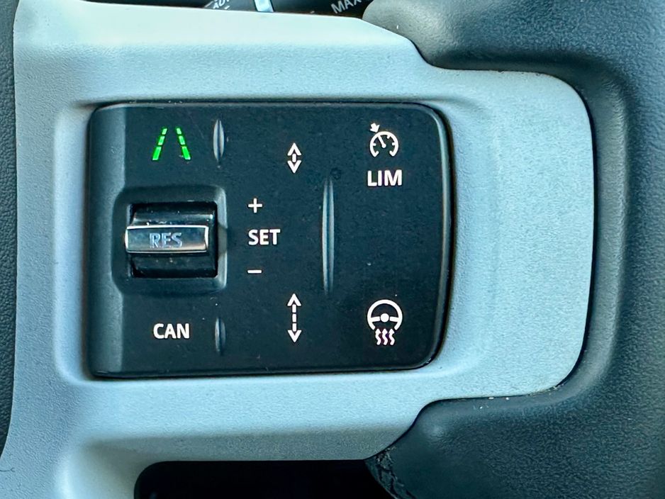 2025 Land Rover Defender