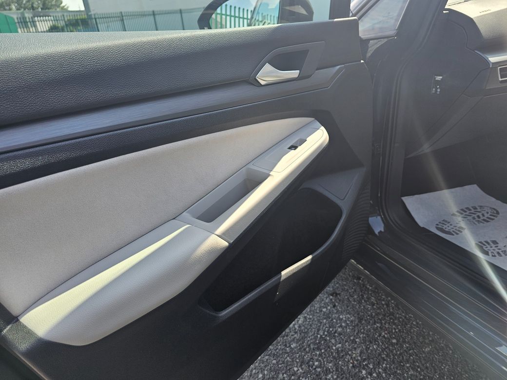 2023 Volkswagen Golf