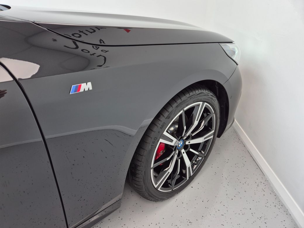 2025 BMW 530