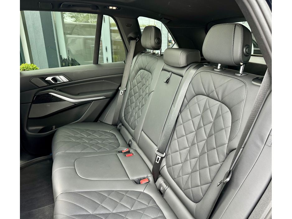 2025 BMW X5