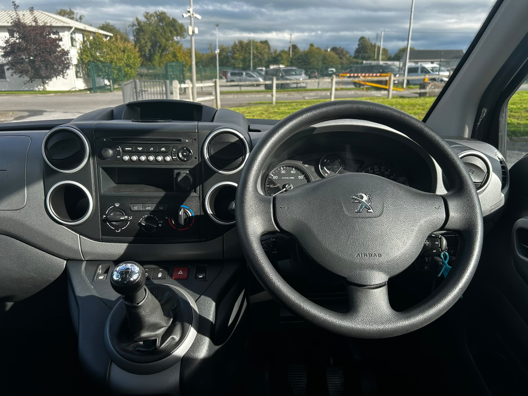 2018 Peugeot Partner Tepee