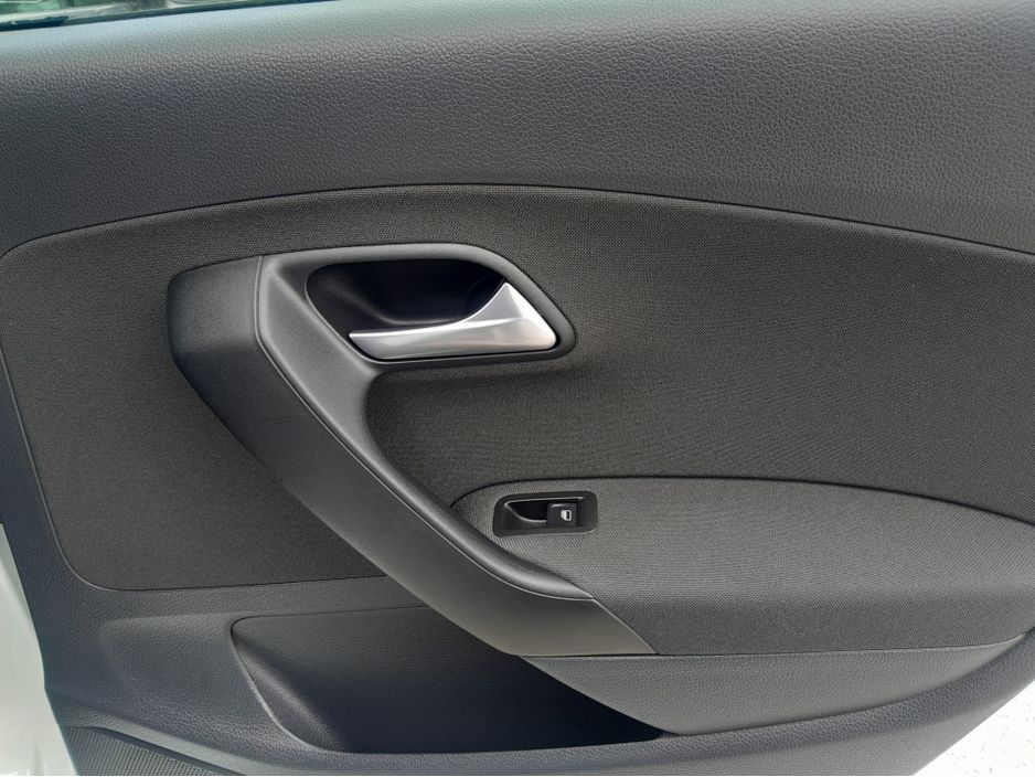 2016 Volkswagen Polo