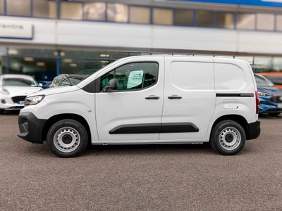 2025 Peugeot Partner