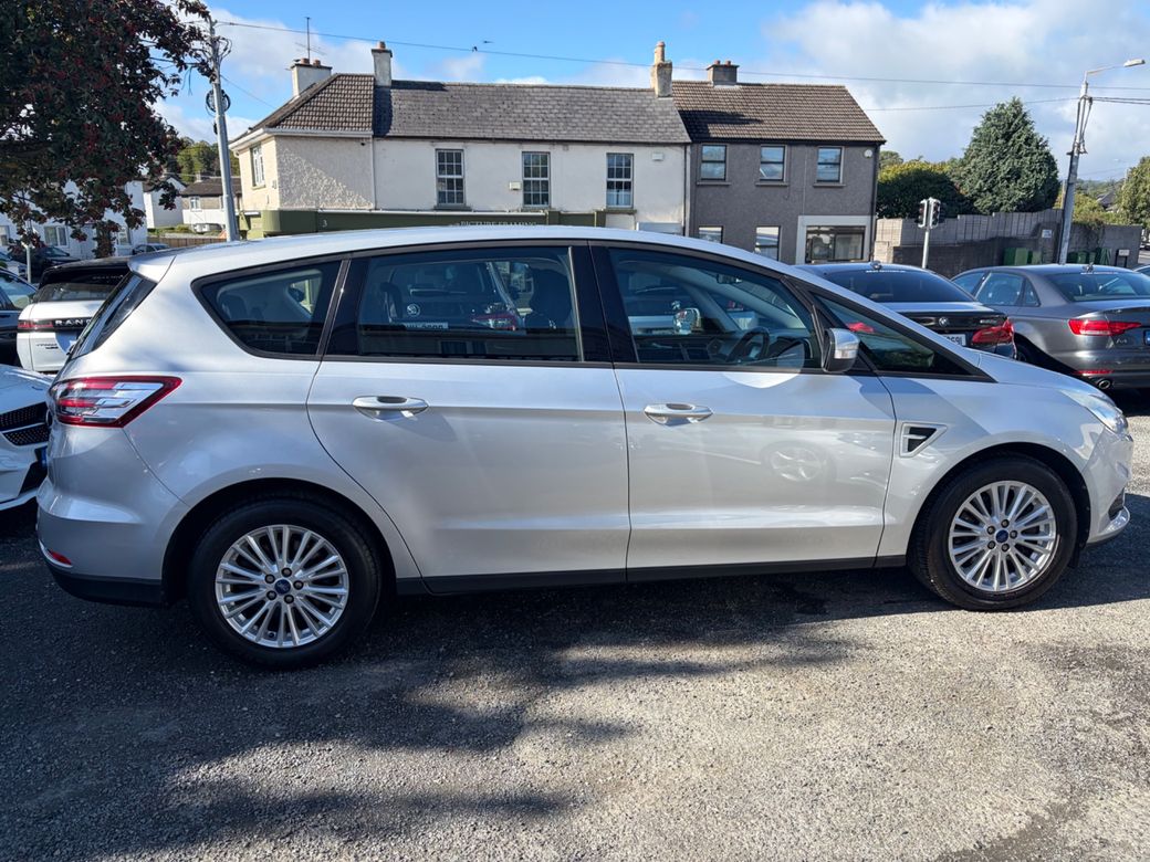 2016 Ford S-Max