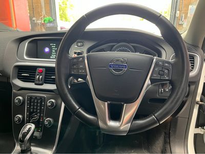 2015 Volvo V40