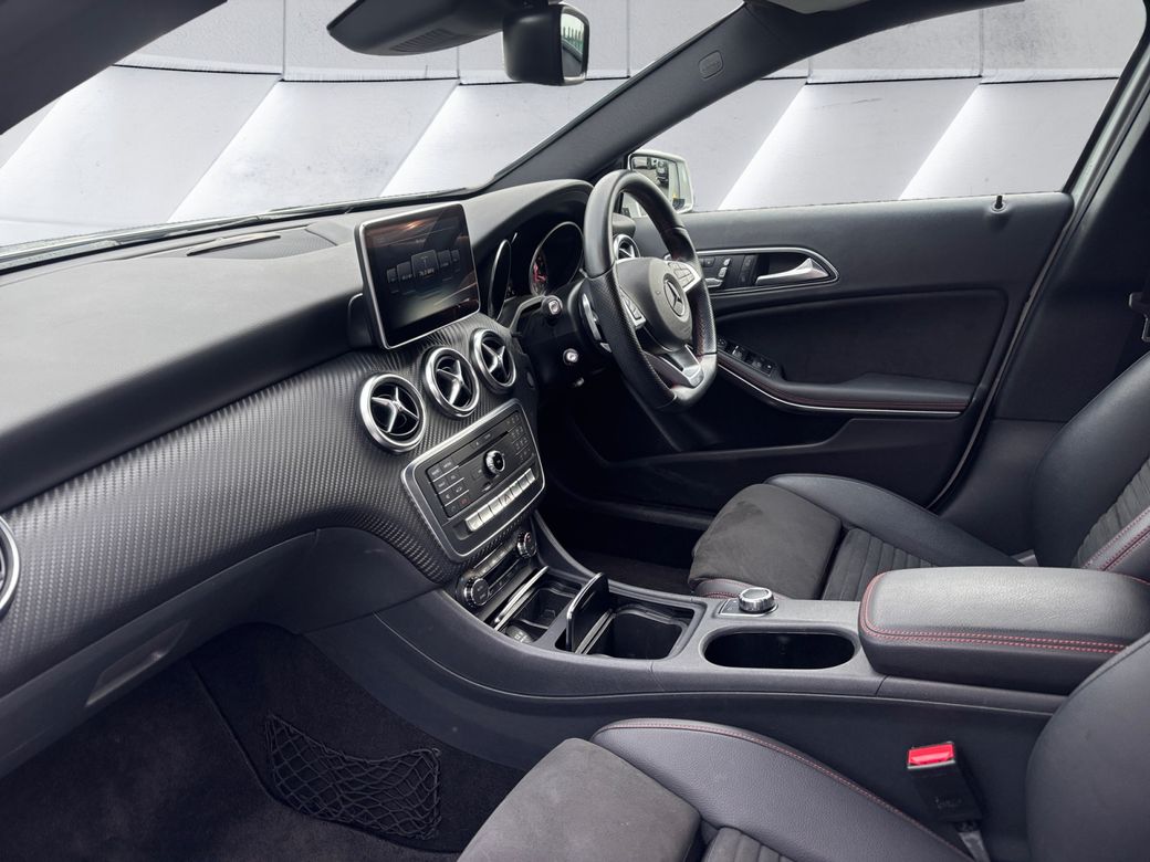 2016 Mercedes-Benz A 180