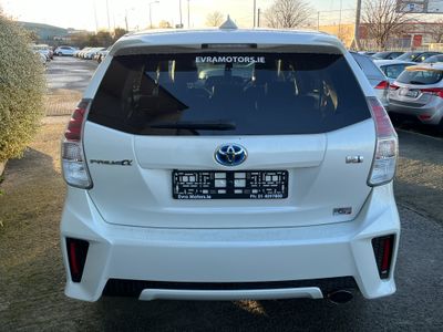 2015 Toyota Prius Alpha