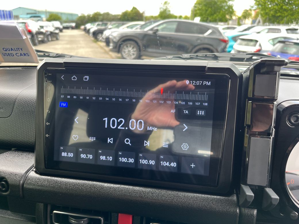 2025 Suzuki Jimny