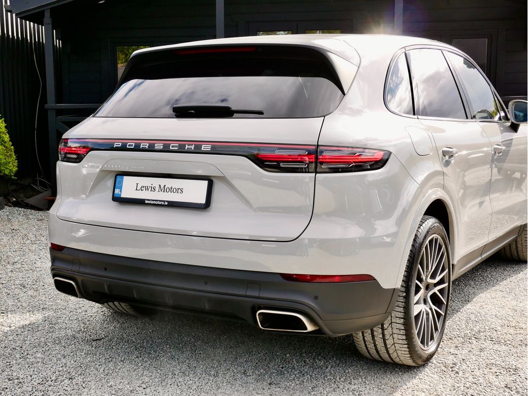 2022 Porsche Cayenne