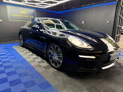2016 Porsche Panamera