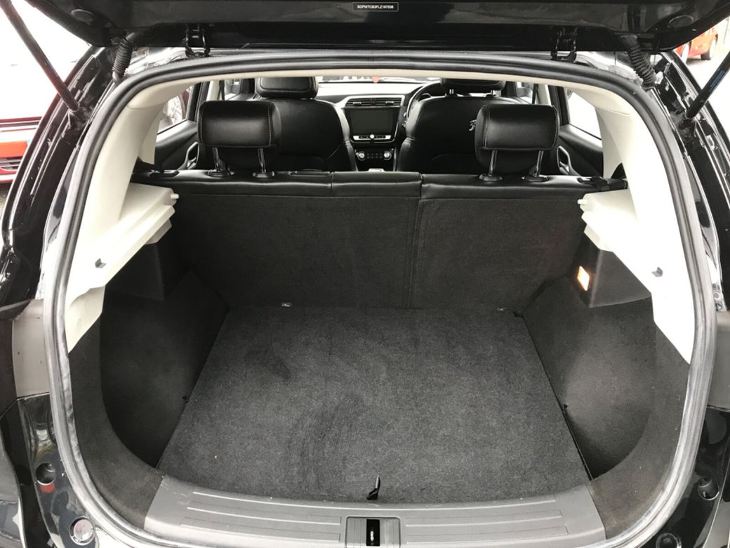 2021 MG ZS