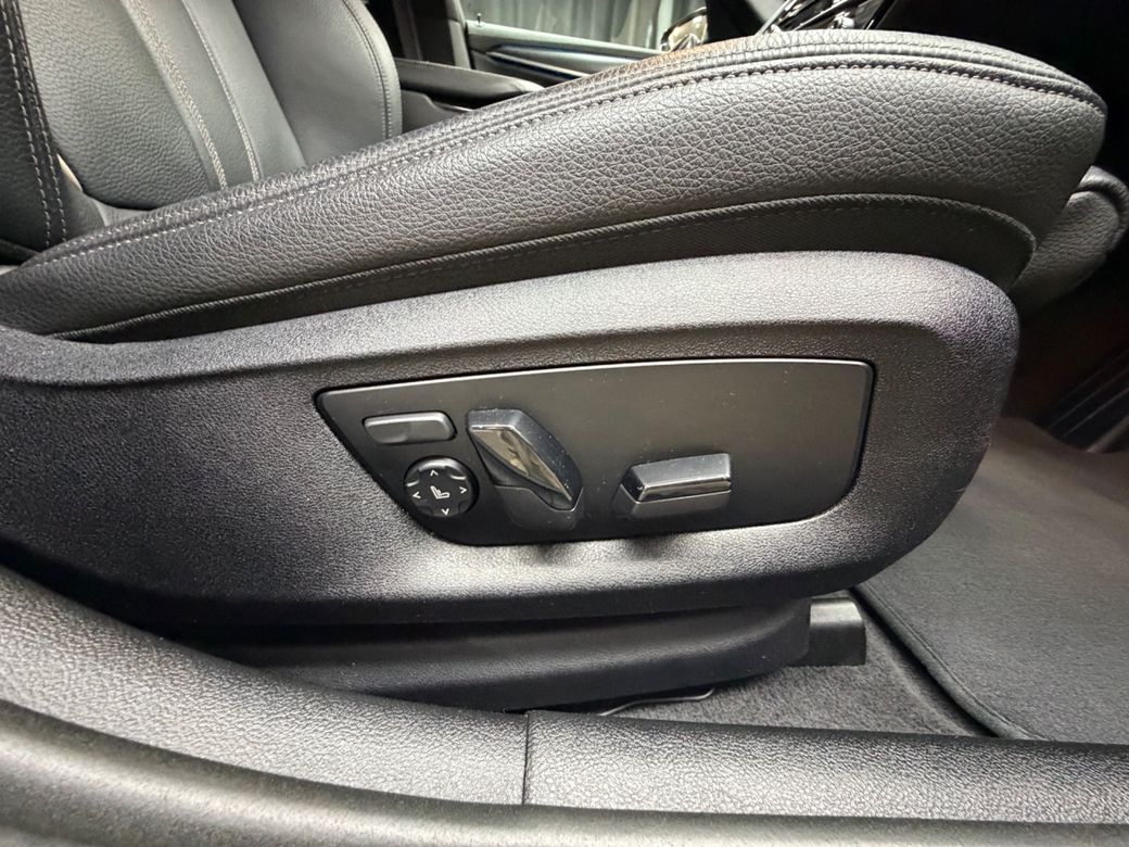 2022 BMW 5 Series