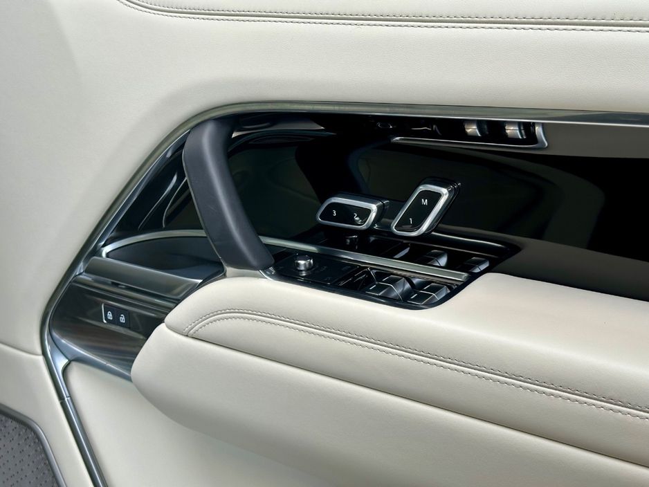 2025 Land Rover Range Rover