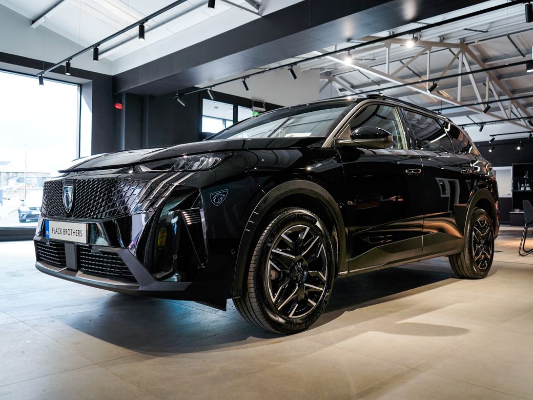 2025 Peugeot 5008
