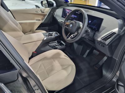 2025 BMW iX
