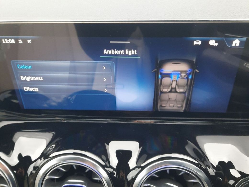 2026 Mercedes-Benz GLA Class