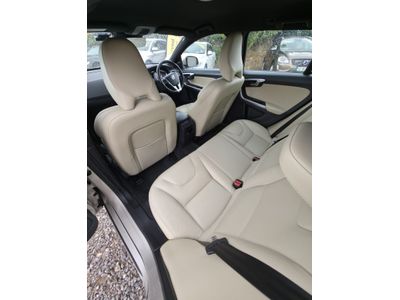 2017 Volvo V60