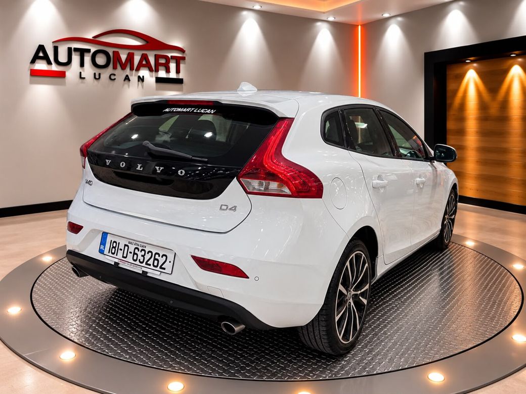 2018 Volvo V40