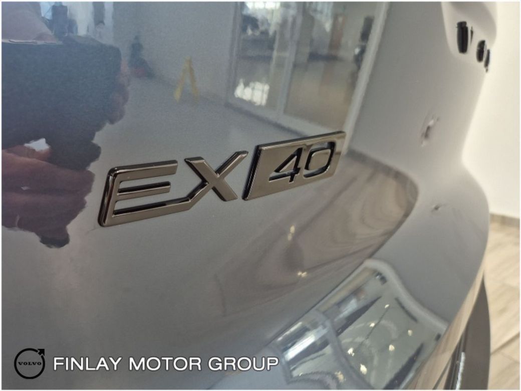 2026 Volvo Ex40