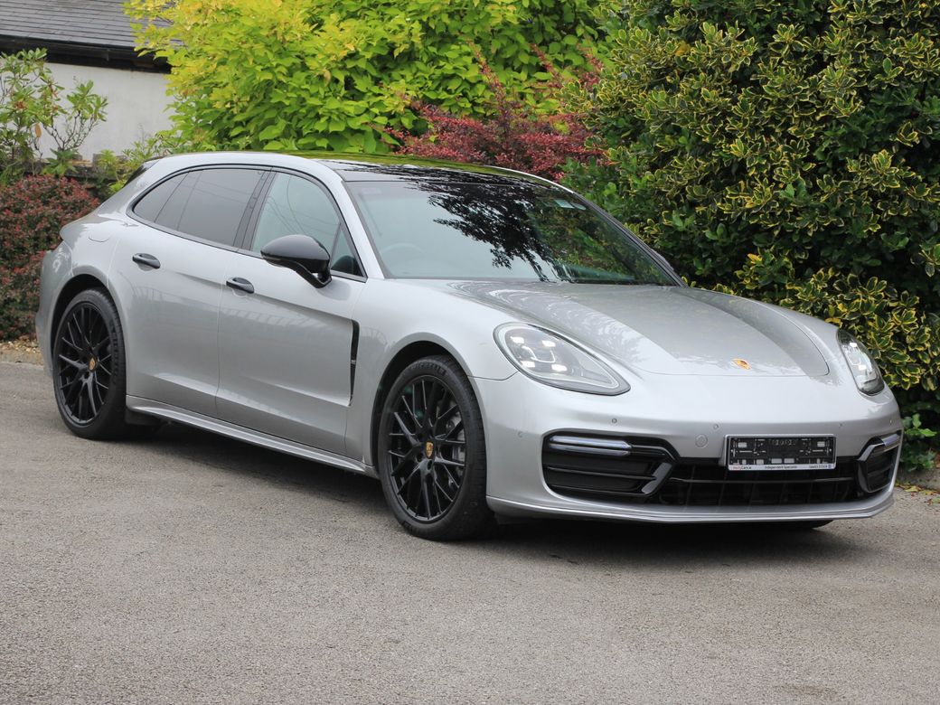 2020 Porsche Panamera