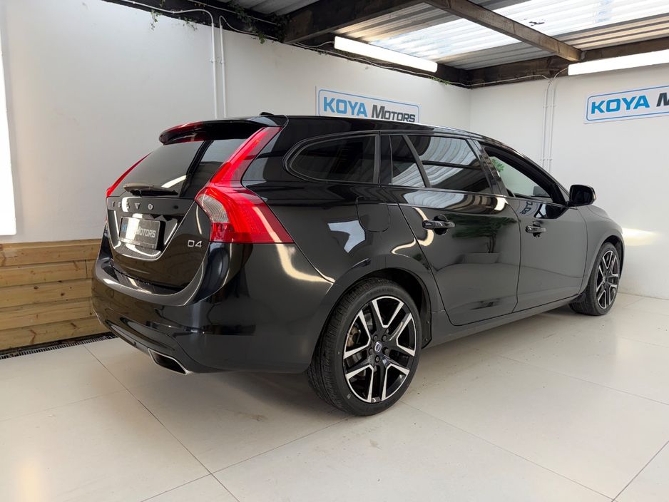 2017 Volvo V60