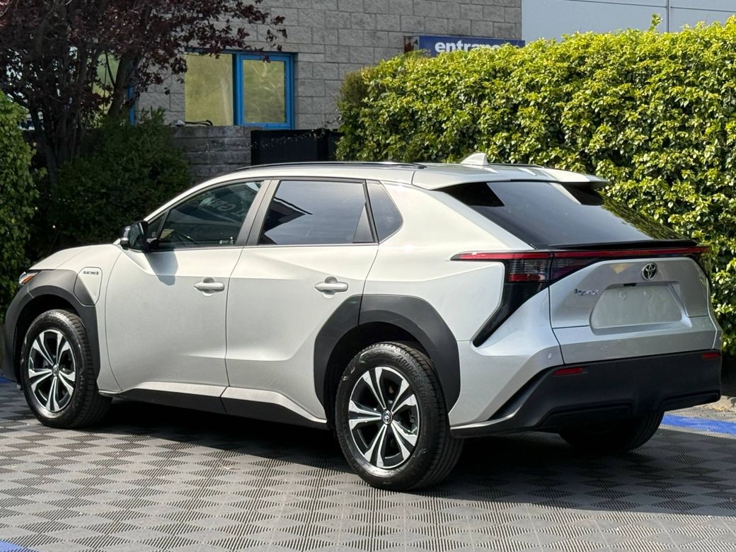 2024 Toyota bZ4X