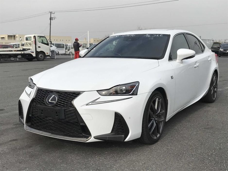 2018 Lexus IS 300h