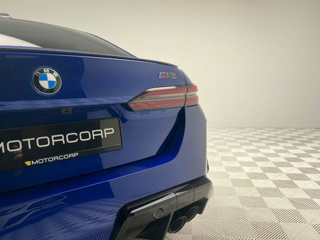 2025 BMW M5