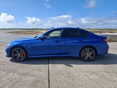 2023 BMW 330