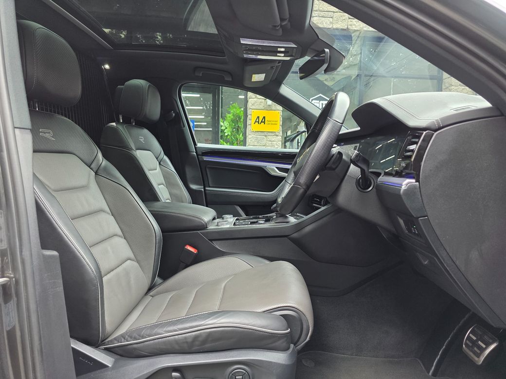 2022 Volkswagen Touareg