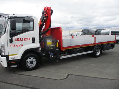 2025 Isuzu NPR