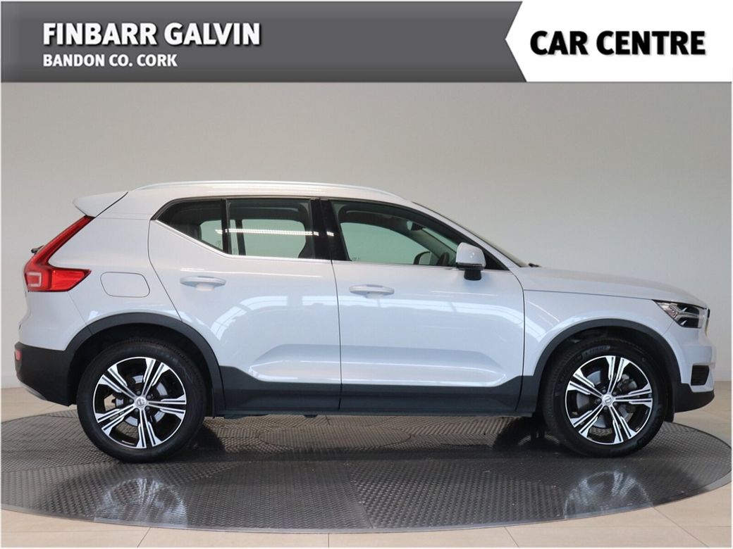 2022 Volvo XC40