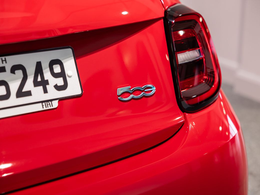 2025 Fiat 500e