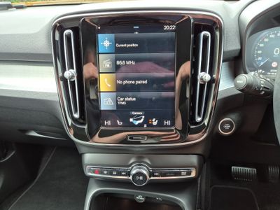 2022 Volvo XC40